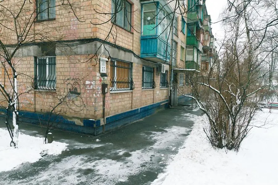 Донца 27 Шалимова, Шулявская, Мед-Городок, Нау, Исида, Вацлава Гавела, Лепсе, Отрадный, Аеропорт Жуляны, Микрохирургия Глаза